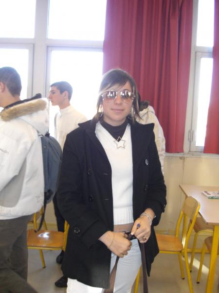 yeahh une star!tp belle!