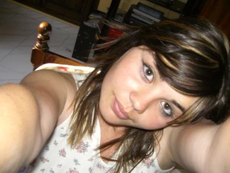 ma chouned'amour!!juste pour te souhaité un tré bon anniv renpli de boneur!!JtM trooo for for!!bisou jtm ma friend